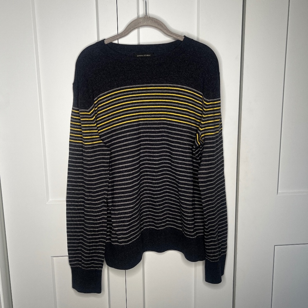 Banana Republic Striped Sweater Men's Size Large